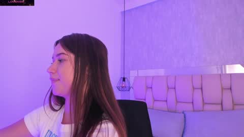 Roxie  online show from February 8, 2:26 am