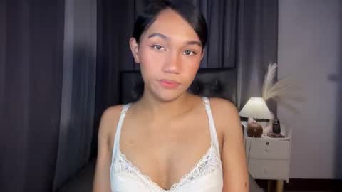 roxiethogersen online show from July 13, 12:09 pm