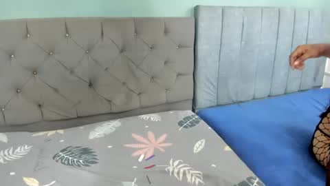 roxxy_velasquez online show from June 24, 12:50 am
