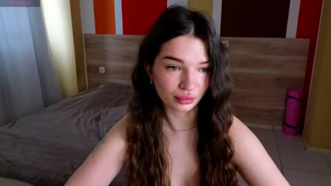 Roxy online show from April 4, 4:52 am