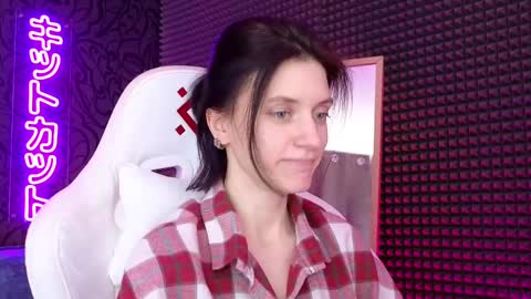 roxy_riot_ online show from March 2, 7:32 am