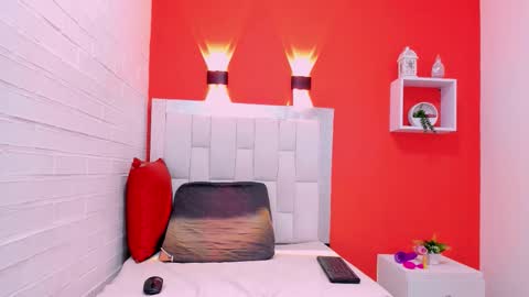 roxy_sexy69 online show from February 19, 4:00 am