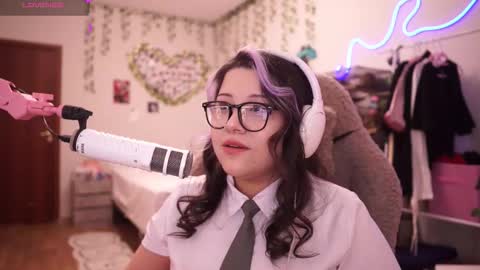 roxysuh online show from March 9, 8:30 am