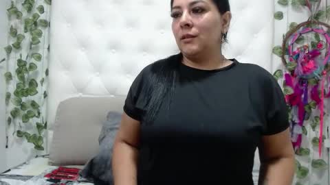 Bruna Royale  online show from April 21, 4:47 pm