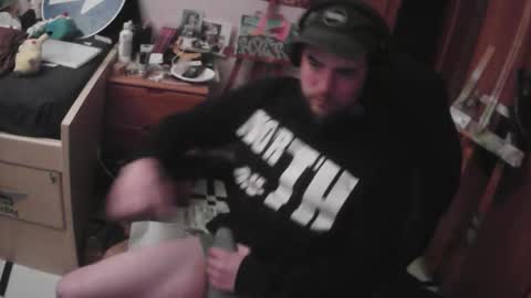 royer04 online show from November 30, 12:29 am