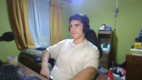 rpaulo25 online show from February 14, 1:56 am