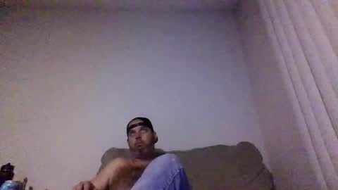 rubbingoneout714 online show from May 7, 2:29 am