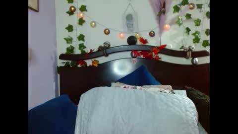Snapshot of rubi_fox82 chatting on December 14, 5:07 am   online show from December 14, 5:07 am