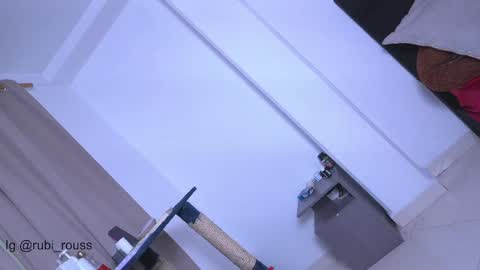 rubi rouss  instagran and X or tw  FAV VIBES11  9 33  101 moan and explode my balls online show from April 22, 3:57 am