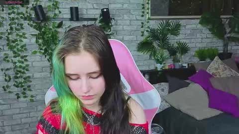 Ilona online show from March 6, 9:25 pm