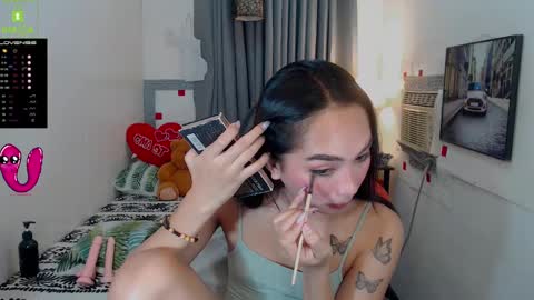 Snapshot of ruesalvartore chatting on February 18, 9:21 am its me Sabel online show from February 18, 9:21 am