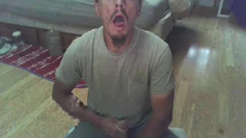 ruggeddude69 online show from June 24, 3:24 am