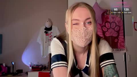 Mary online show from March 6, 8:08 pm