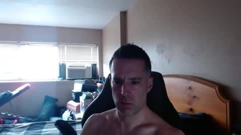 rustic_cuse_777 online show from April 14, 8:12 pm