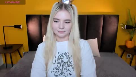 ruthbryant online show from November 28, 12:51 am