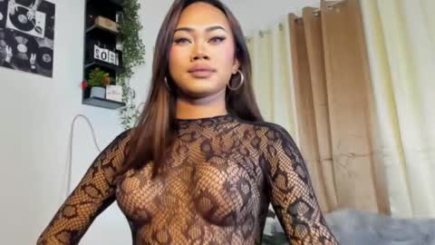 YANNA online show from February 7, 8:34 pm