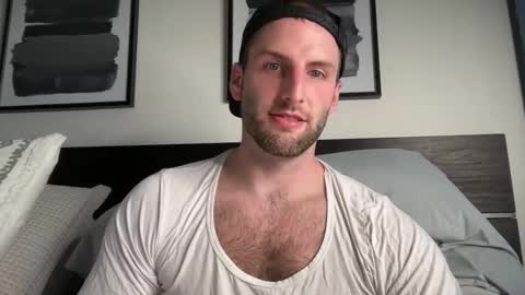 Ryan  Chad online show from May 19, 6:04 pm