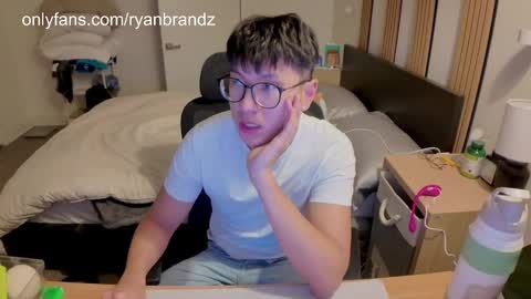 Snapshot of ryanbrandz chatting on January 21, 3:26 am Ryan Brandz online show from January 21, 3:26 am