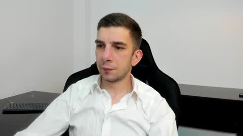 Andrew C. online show from July 31, 8:43 pm