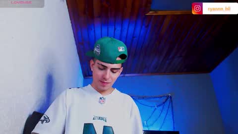 Ryannhill  online show from November 11, 8:49 am