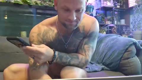 ryantate_88 online show from February 21, 9:07 pm