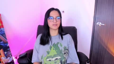 Val online show from April 9, 5:22 am