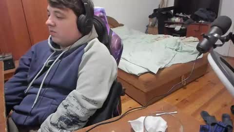 1141323  my Lord Mister Max   moms treasure online show from February 12, 9:01 pm