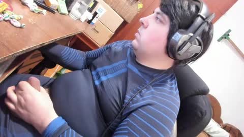 1141323  my Lord Mister Max   moms treasure online show from April 11, 12:42 pm