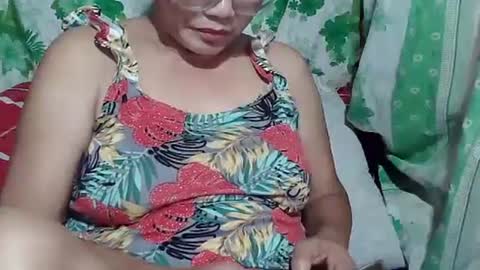 Snapshot of sabrina069 chatting on March 8, 8:22 am sabrina069 online show from March 8, 8:22 am