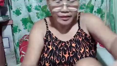 Snapshot of sabrina069 chatting on February 5, 8:04 pm sabrina069 online show from February 5, 8:04 pm