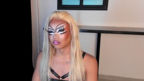 Snapshot of sabrina_rose__ chatting on February 5, 2:51 am Sabrina Rose  online show from February 5, 2:51 am