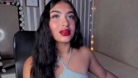 mariana  online show from March 6, 10:58 pm