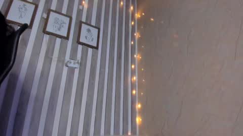 mariana  online show from March 12, 11:33 pm