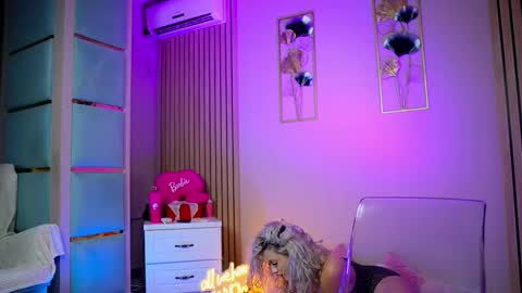Snapshot of sabrinajadex chatting on September 24, 5:36 am SabrinaJade online show from September 24, 5:36 am