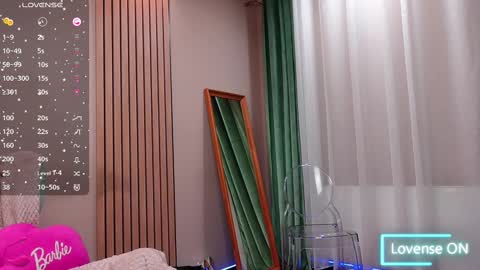 Snapshot of sabrinajadex chatting on February 13, 10:34 am SabrinaJade online show from February 13, 10:34 am