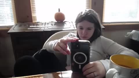 Snapshot of sabrinalexington chatting on October 17, 4:00 pm Sabrina online show from October 17, 4:00 pm