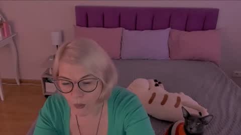 Sabrina MacMarren online show from March 10, 12:38 pm