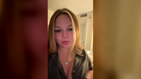 sabrinasexy6969 online show from June 8, 1:00 am