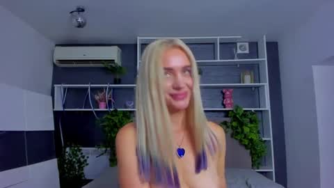 Sabrina online show from August 6, 12:36 pm