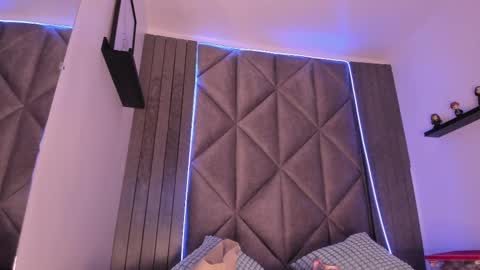 S A B R I N A  online show from September 18, 11:36 am