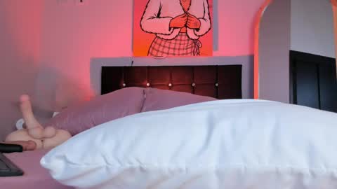 sabrinna online show from April 25, 1:41 pm