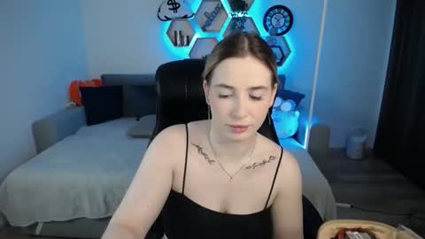 Sabrina Violet online show from March 10, 9:12 am