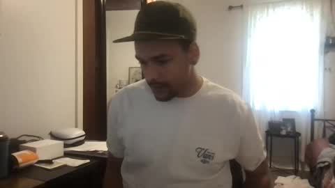 Beezy online show from January 9, 5:33 pm