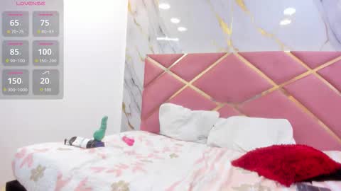 Snapshot of sacred_desiree chatting on October 21, 9:18 pm online show from October 21, 9:18 pm