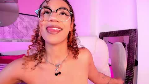 Sophie online show from February 21, 4:18 am