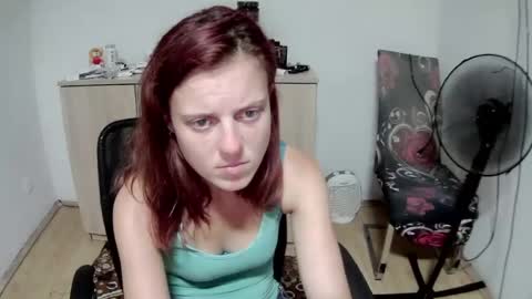 sadiemorgan18 online show from August 5, 8:06 pm