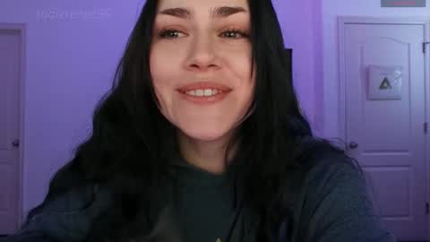 Snapshot of sadierenee96 chatting on October 13, 10:23 pm Sadie Renee  online show from October 13, 10:23 pm