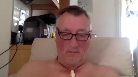 sail_naked online show from August 2, 5:15 pm