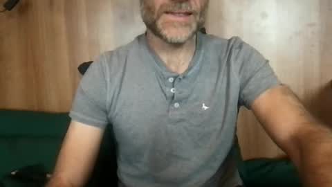 saint009 online show from May 9, 11:27 am