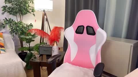 Kate online show from March 10, 5:06 pm